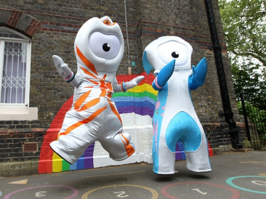 London 2012 - Giant Phallus Monsters