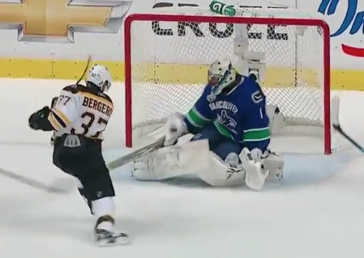 Luongo Save on Bergeron Rebound